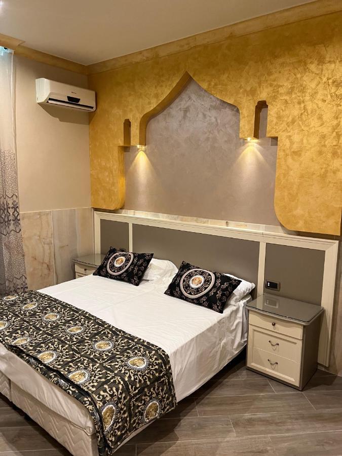 Iris Hotel Nápoles