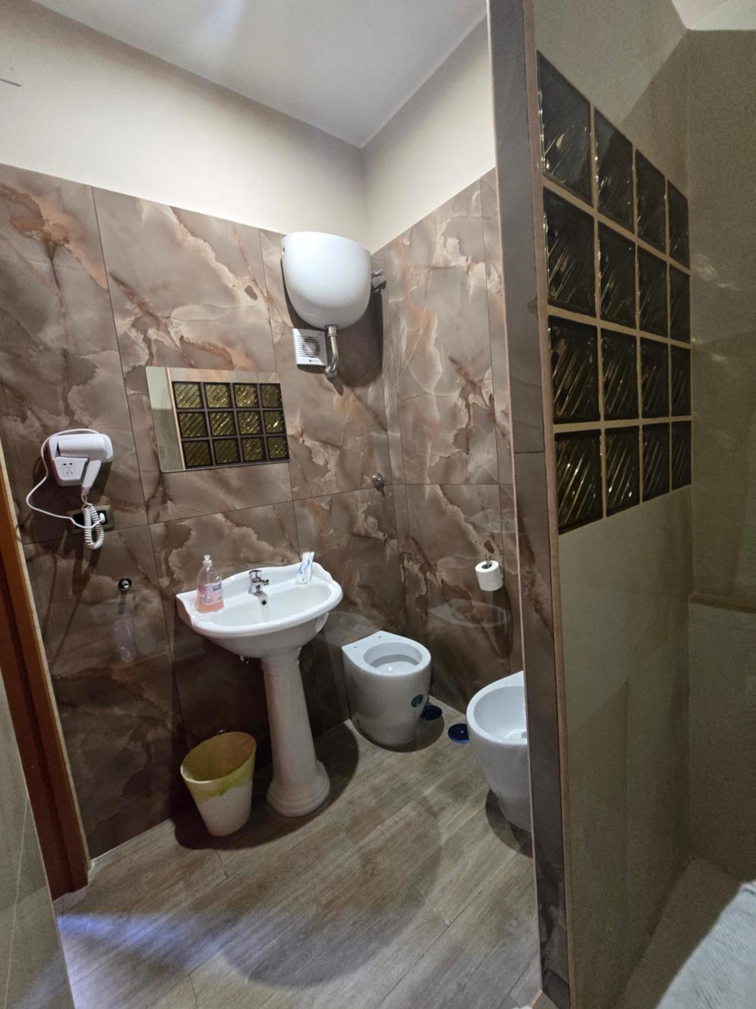 Hotel Iris *